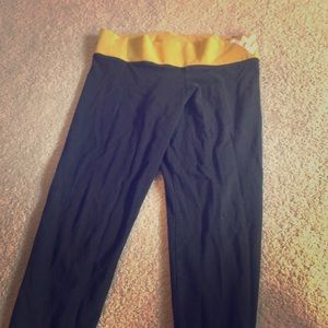 Victoria secret pink leggings Capri